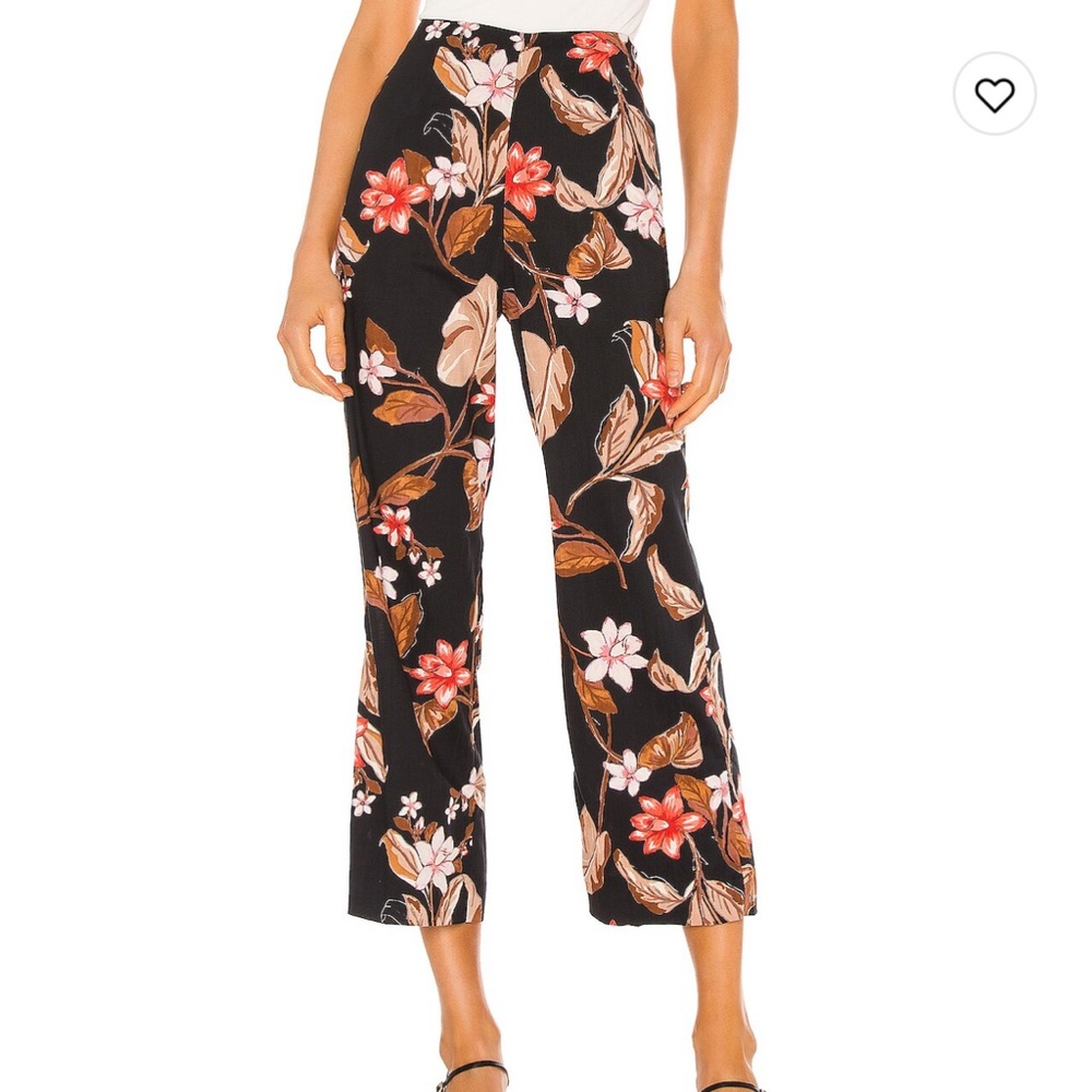 Woven crop pants in black floral